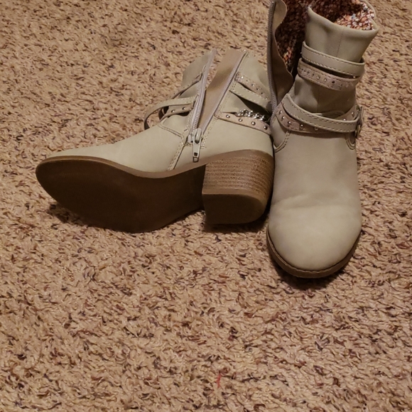 Booties - Picture 2 of 3